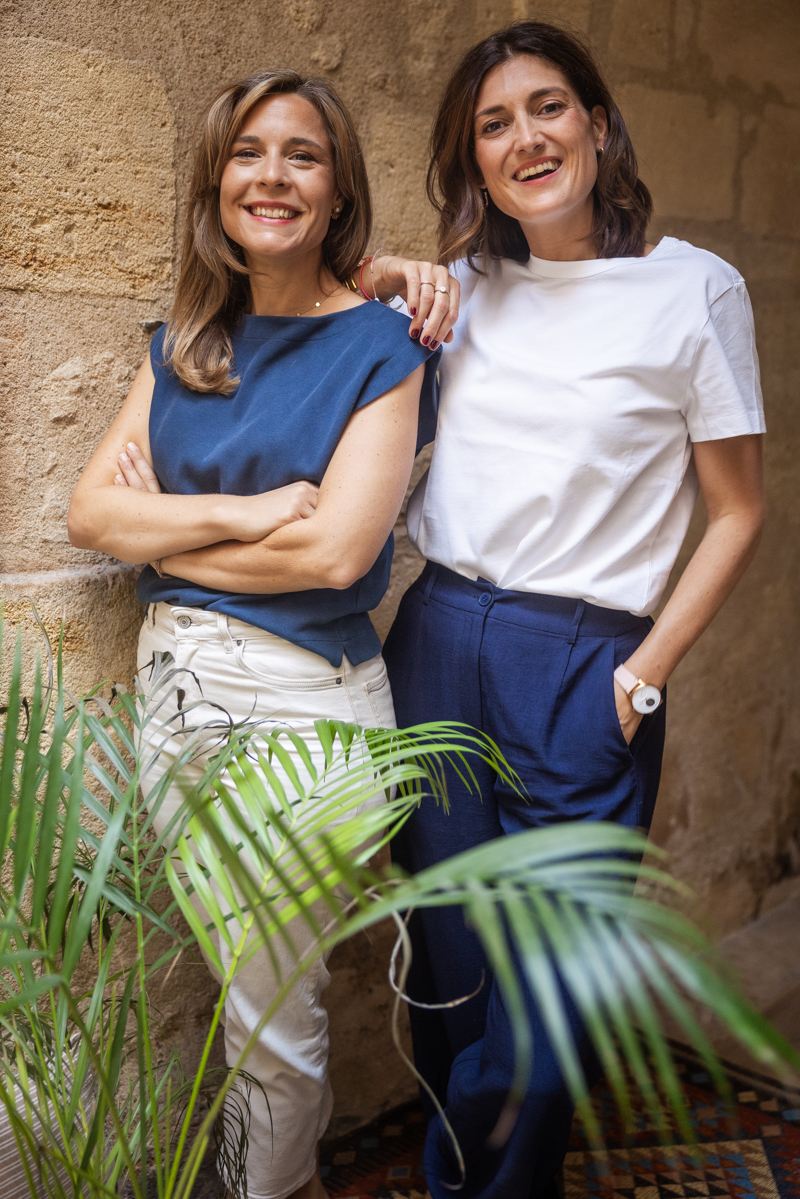 Aurore et Emeline, fondatrices de Parent'izi, souriantes